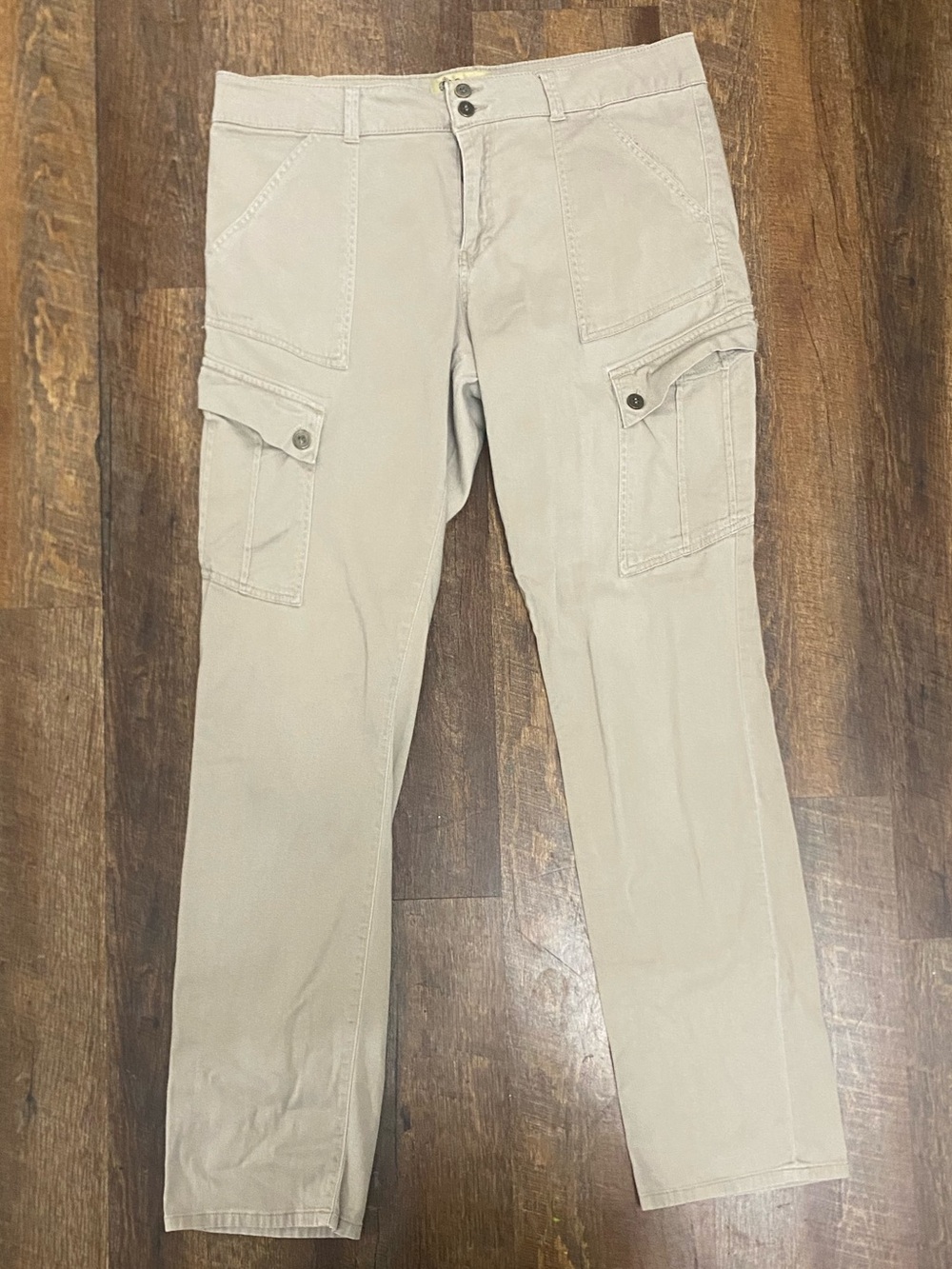 Democracy Beige Solid Cargo Pants Women's 14 Cotton Spandex Button Pockets